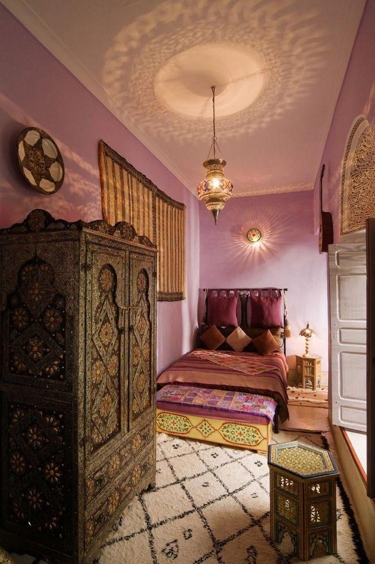 37+ Beautiful Moroccan Bedroom Decoration Ideas Page 6