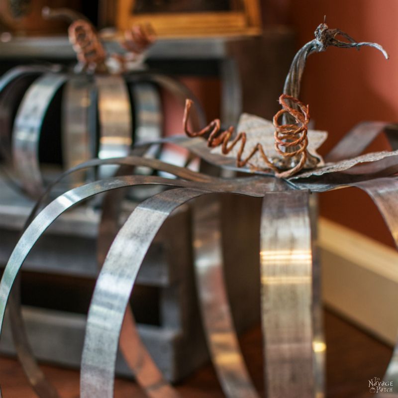 Pottery Barn Inspired Outdoor Metal Pumpkins | DIY fall decor| Pottery Barn knockoff pumpkin | DIY g...