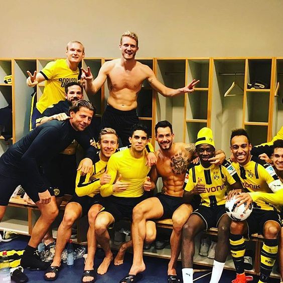 Auswartssieg Hsvbvb Hejabvb Sr18 Bvb09 Hot Rugby Players Soccer Guys Marc Bartra