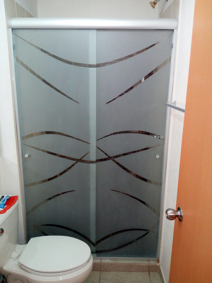 Pin en Puertas de ducha