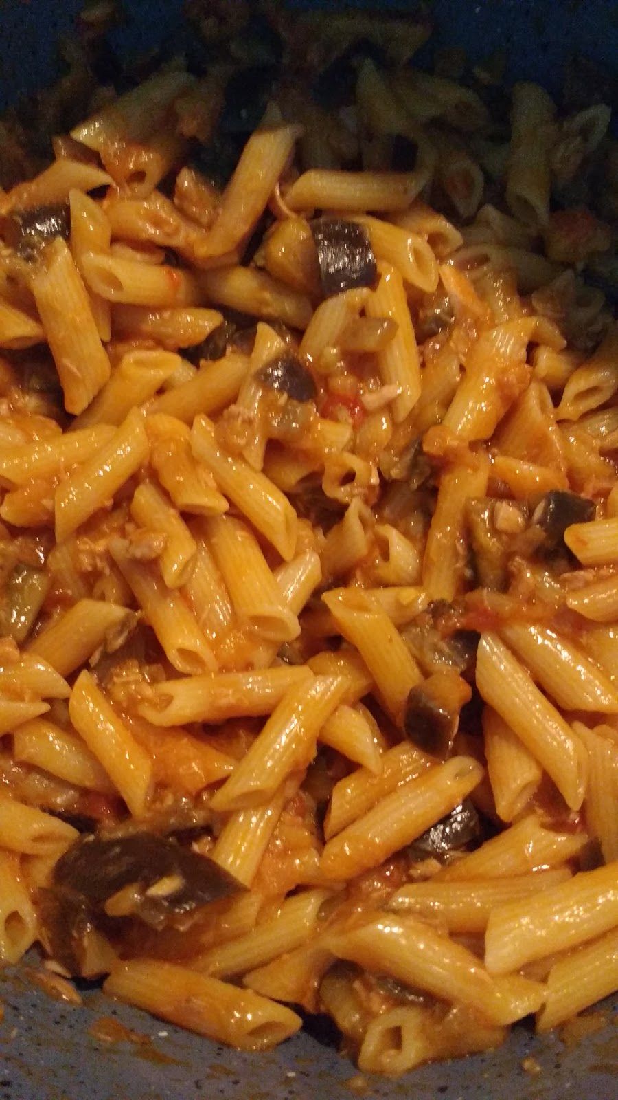 Me Encanta Como Queda La Pasta En La Olla Al Cocer Los Macarrones Con La Salsa Estos Absorben M Macarrones Con Verduras Pasta De Berenjenas Recetas De Pastas