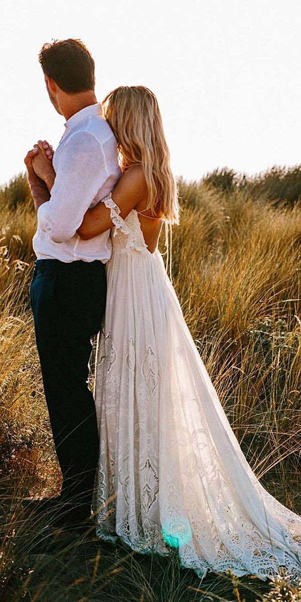 18 Unforgettable Beach Destination Wedding Dresses ❤ beach destination wedding dresses a line low back off the shoulder boho rue de seine bridal ❤ Full gallery: https://weddingdressesguide.com/beach-destination-wedding-dresses/ #wedddingdresses #bridalgown #beachwedding Wedding Picture Poses, Wedding Photography Poses, Wedding Poses, Wedding Photoshoot, Boho Wedding Pictures, Wedding Ceremony, Marriage Ceremony, Country Wedding Photos, Bridal Pictures