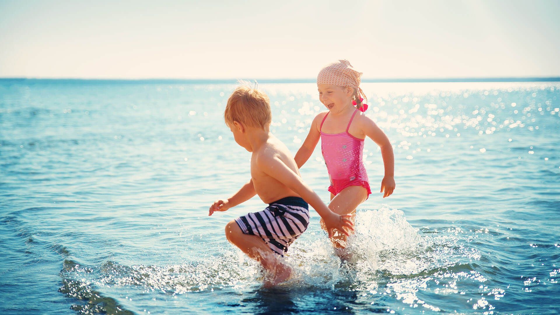 Im schwimmbad jungs kennenlernen