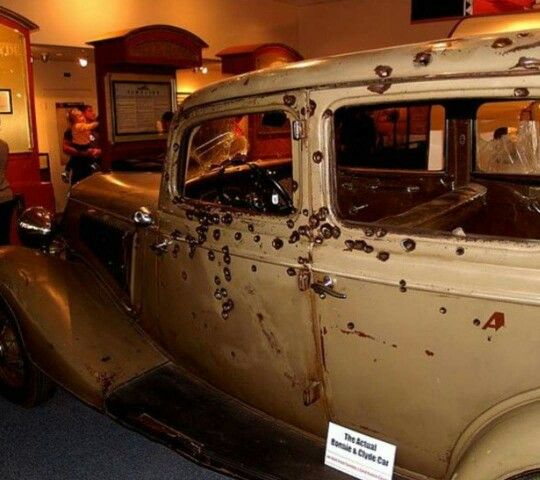 Pin By Keith Clark On History That I Love Pinterest Bonnie And Clyde Were Well Known Gang Members Who Robbed Lots Of Banks Hurt Many People