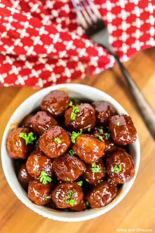 Sweet And Sour Meatballs, Tasty Meatballs, Crock Pot Meatballs, Homemade Meatballs, Meatball Recipe Slow Cooker, Meatball Recipes Easy, Easy Delicious Appetizers, Easy Appetizer Recipes, Homemade Barbecue Sauce