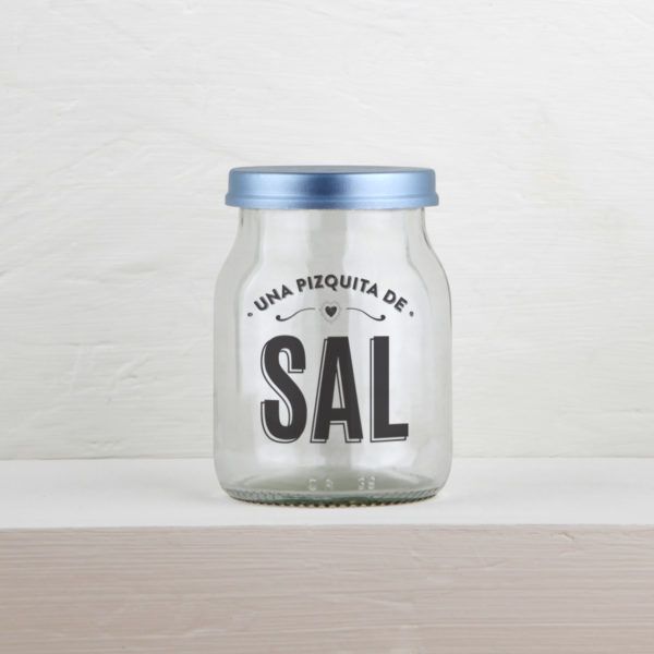 · Reciclados · – Amazónica Cutte, Vynil, Margarita, Silhouette Cameo, Ideas Para, Diy, Salt, Water Bottle, Typography