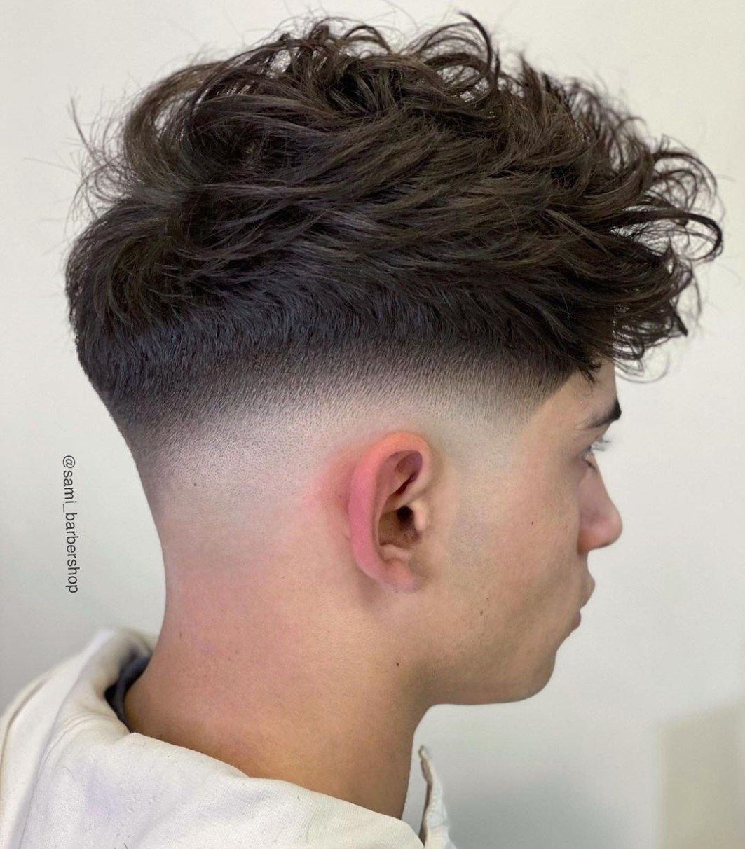 Low Fade Haircut Men's, Mens Haircuts Short Hair, Fade Haircut Styles, Best Fade Haircuts, Men Haircut Curly Hair, Mens Hairstyles Thick Hair, Wavy Hair Men, Cool Haircuts, Long Hair Styles Men