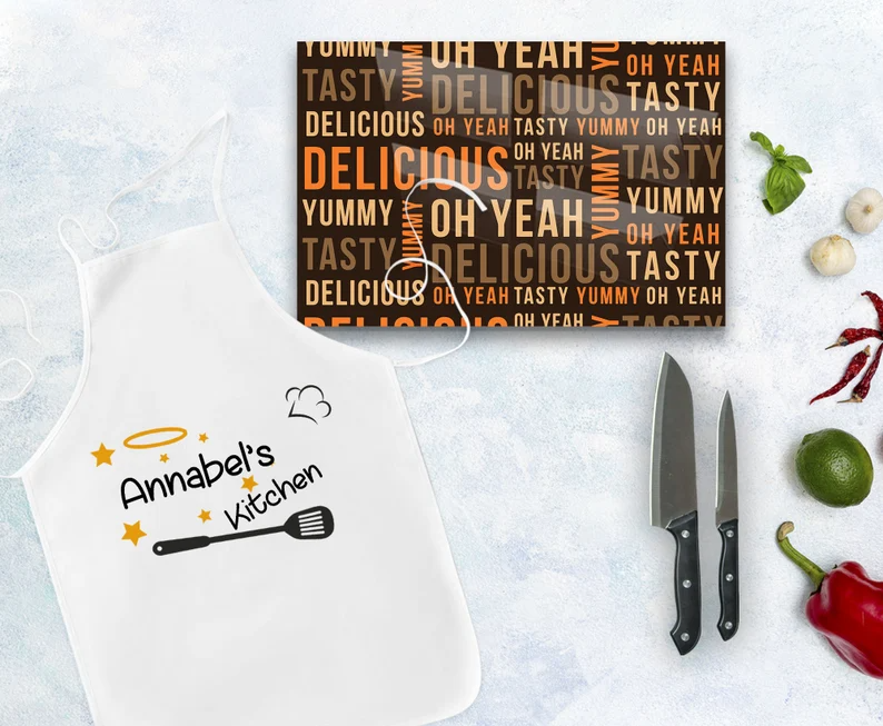 Mother's Day Gift Personalized Kitchen Apron and Glass | Etsy Turkey New Job Gift, Job Gifts, St Patrick's Day Gifts, New Home Gifts, Gifts For Father, Mother Gifts, Mothers Day, Gifts For Mom, Personalized Kitchen Apron