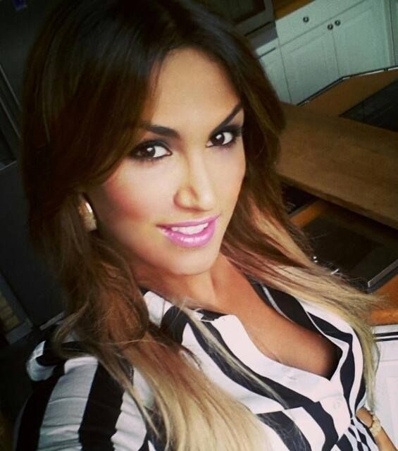 Hot tranny brunna rodrigues Tranny fuck boys videos