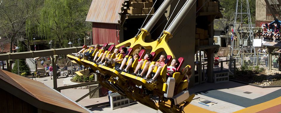 Pigeon Forge Tn Dollywood Is A Theme Park Owned By Dolly Parton Featuring 130 Acres Of Incredible Rides Spectacula Dollywood Rides Dollywood Park Dollywood