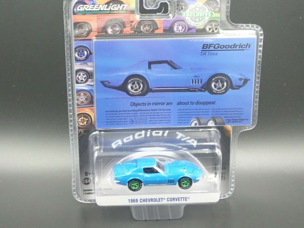 Objects in Mirror Disappear ** Greenlight Ad Cars 1:64 1969 Chevrolet Corvette
