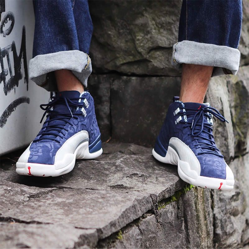 navy blue and white 12s jordans