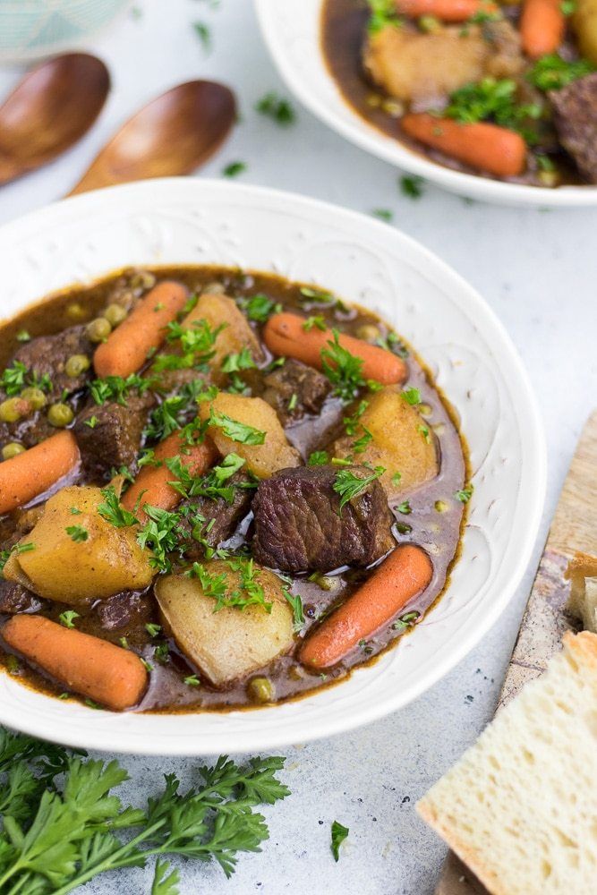 Dutch Oven Beef Stew Recipe Dutch oven beef stew, Oven