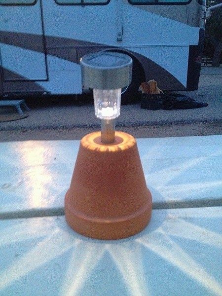 Camping DIY: Solar lights to light up your site!!! Never run out of batteries again! Why didn't I think of this before now? #campingideas