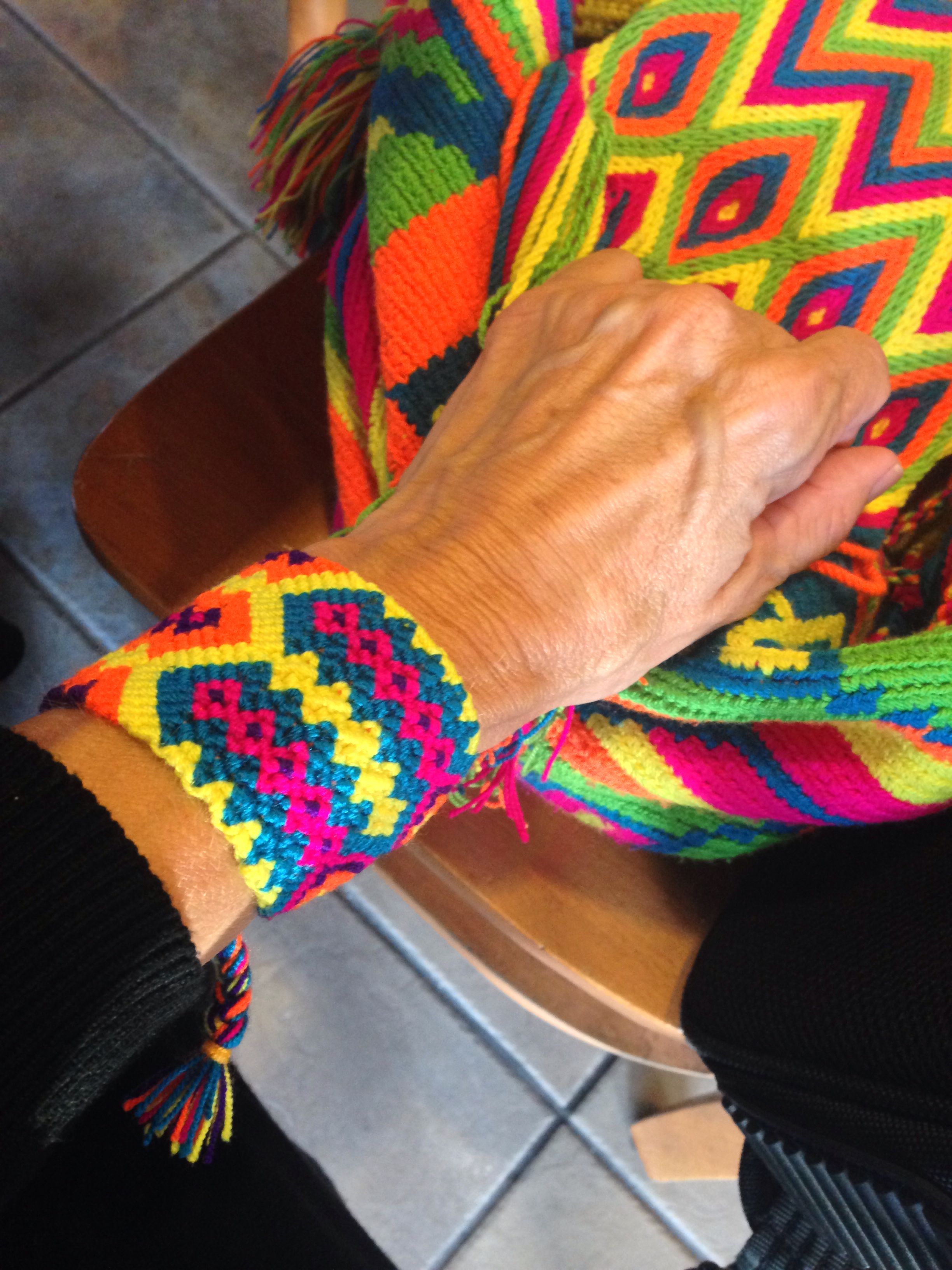 Wayuu Bracelets Friendsdhip Pinterest Tapestry Wayuu Bracelets Diy Bracelet Macrame Tapestry Bag Crochet Friend
