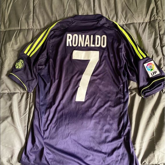 Real Madrid Soccer Jersey Cristiano Ronaldo Mens Medium
