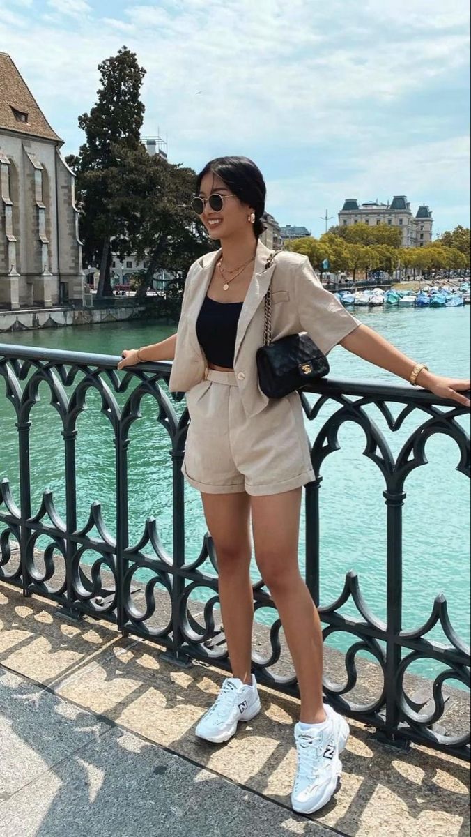 classy spring outfits Paris Summer Outfits, Eurotrip Outfits, Italy Summer Outfits, Europe Summer Outfits, Rome Outfits, Europe Fits, Spain Outfit, European Fashion Summer, Greece Outfit
