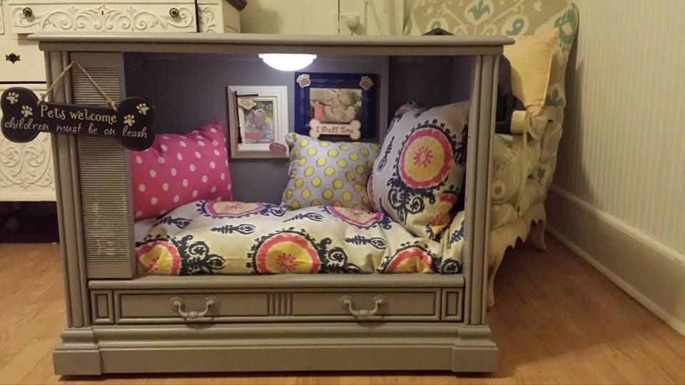 Made This For A Silent Auction Old Tv Into Dog Bed Dog Bed