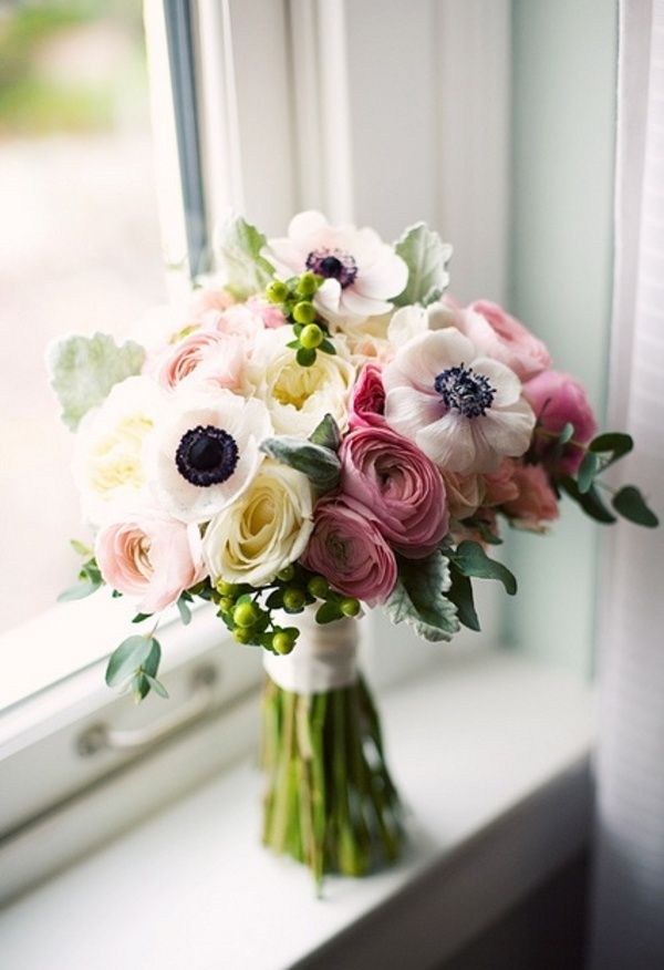 25 Swoon Worthy Spring Summer Wedding Bouquets Best Summer Wedding Bouquets For All Brides