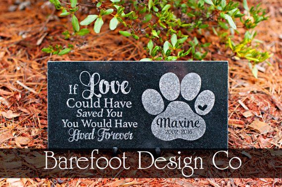 Grave//Cemetery Decor Hearts Personalized Pet Memorial Plaque//Sign Paws