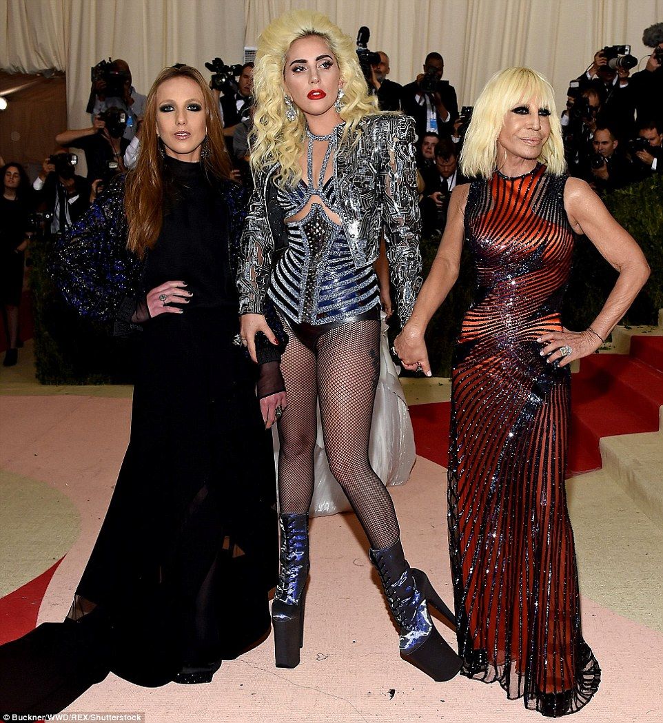 Taylor Swift Stuns In Silver Dress As She Leads The Met Gala