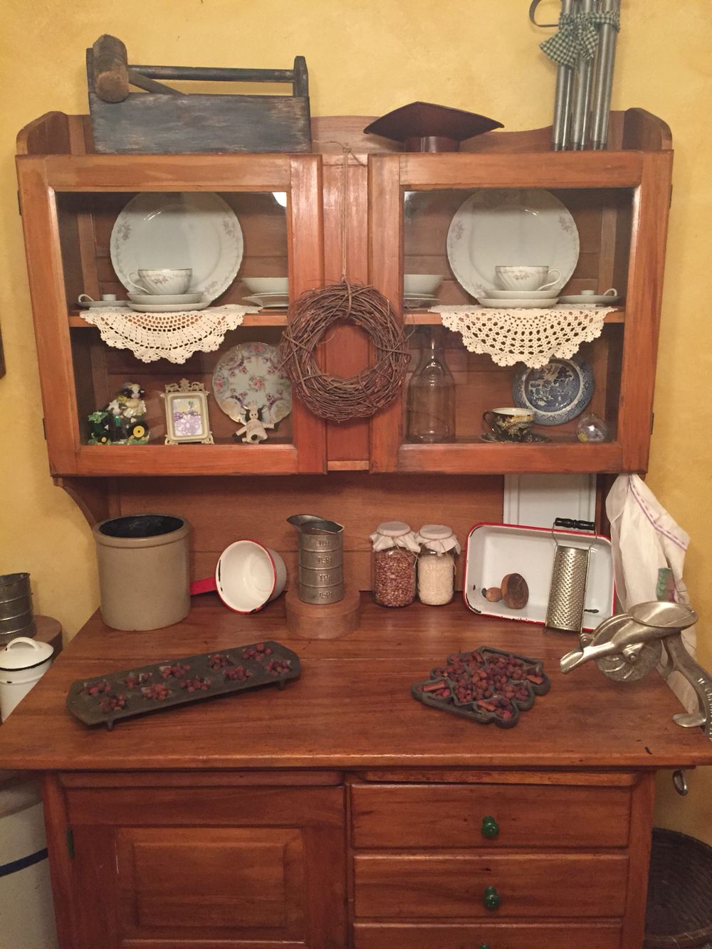 Antique Baking Cabinet! Making A House, A Home! Pinterest House Antique baking cabinet! - Antique Baking Cabinet! Making A House, A Home! Pinterest House