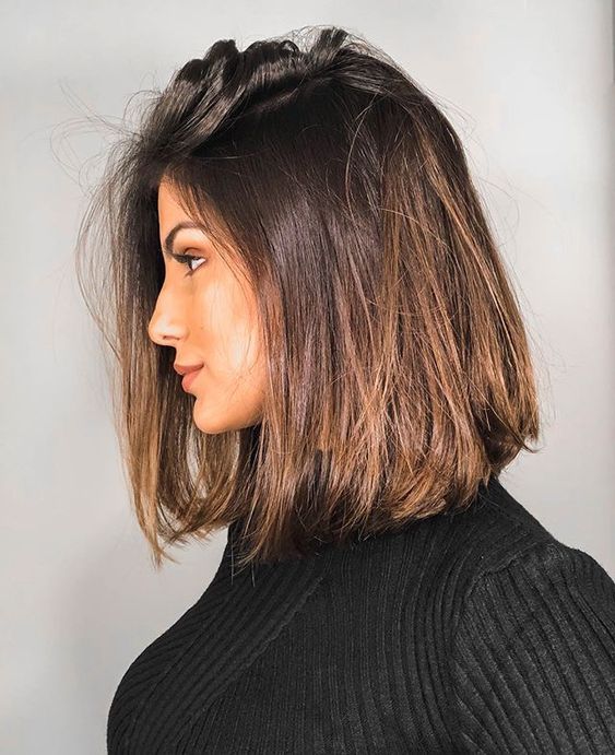 30 Straight Medium Length Hairstyles For Women To Look