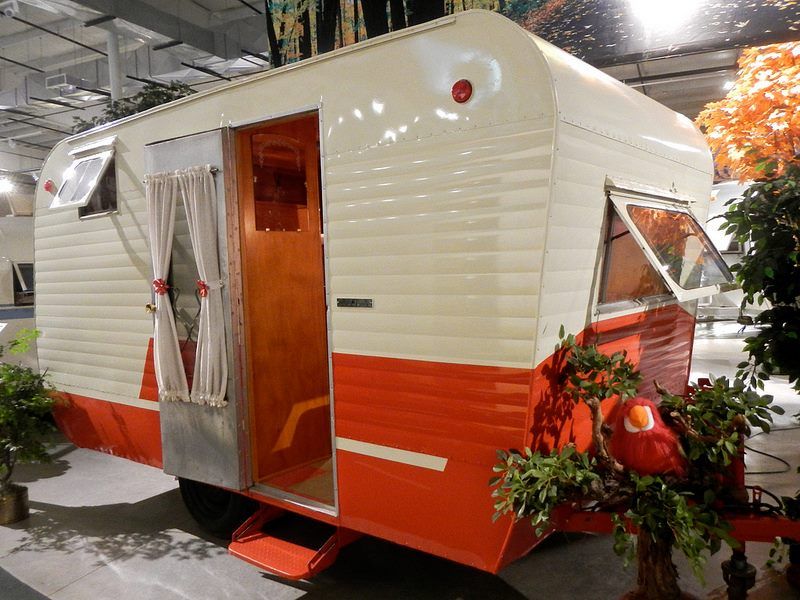 �54 Holiday Rambler Holiday rambler, Rambler remodel
