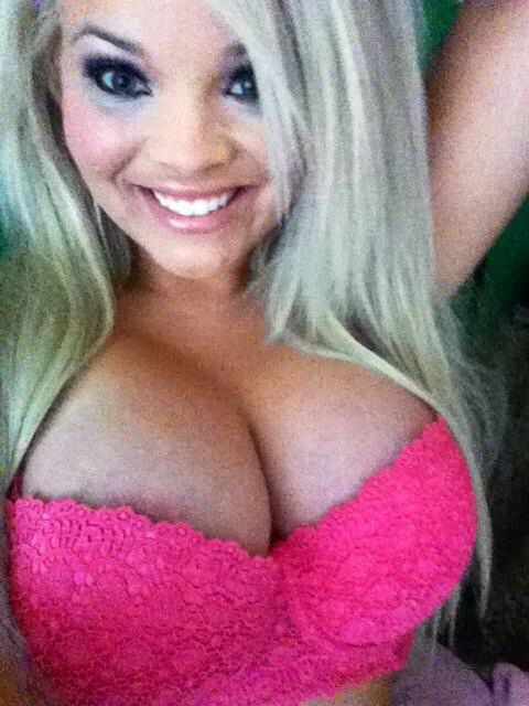 Gif gallery of oral sex Nude tits girl gif