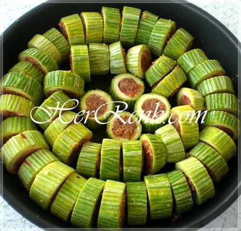 Cajun Meatloaf Recipe, Bulgur Recipes, How To Cook Zucchini, Shellfish Recipes, Moroccan Food, European Food, Food Decoration, Food Categories, Turkish Recipes