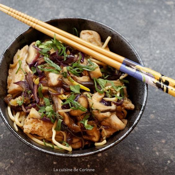 Wok De Poulet Aux Nouilles Chinoises Recette Recette Asiatique Nouilles Chinoises Wok De Poulet