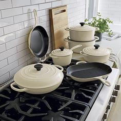 Le Creuset Color Is Dune Discontinued 2016 Le Creuset Color Is Dune Discontinued 2016 Resurrected 3 2018 Only In Outlet S