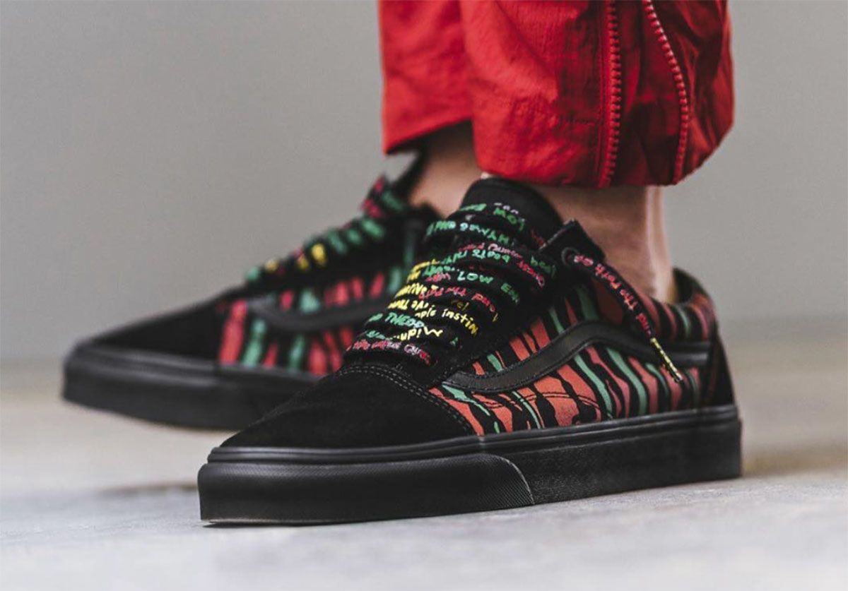 vans atcq slides