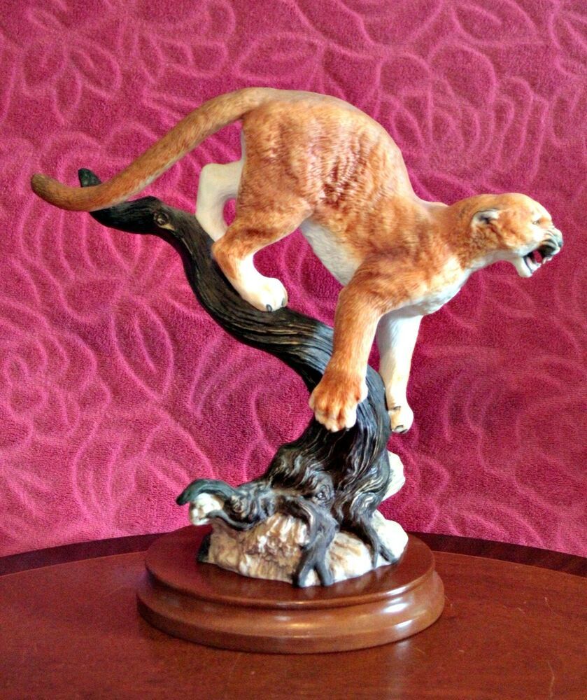 figurine puma figurine puma