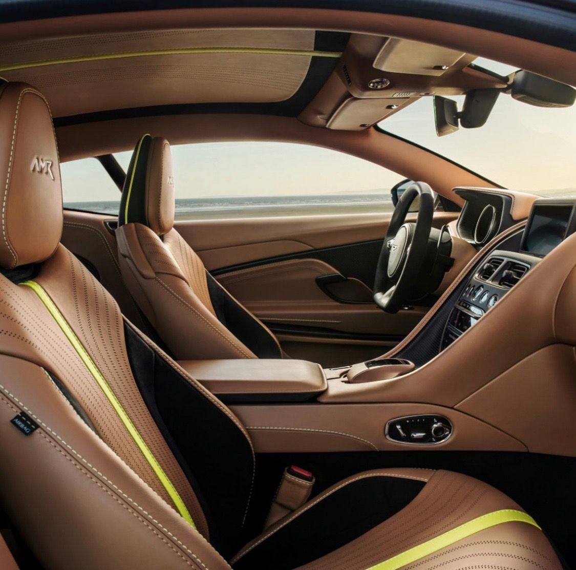 Interior Aston Martin DB11 AMR Cool Stuff and Fancy Gadgets - Jonathan
