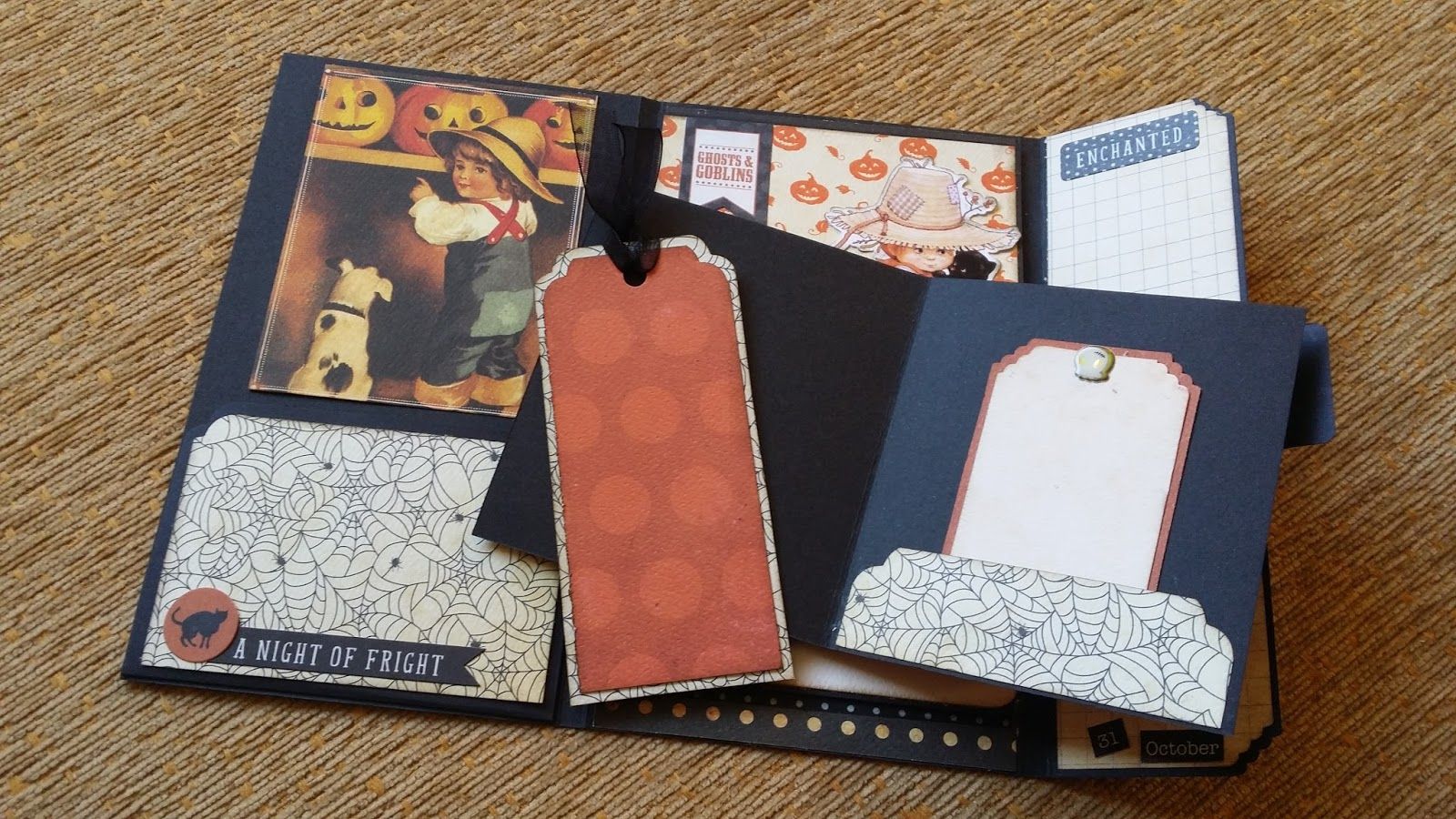 Mini Álbum Halloween | Mini álbumes, Mini, Álbum