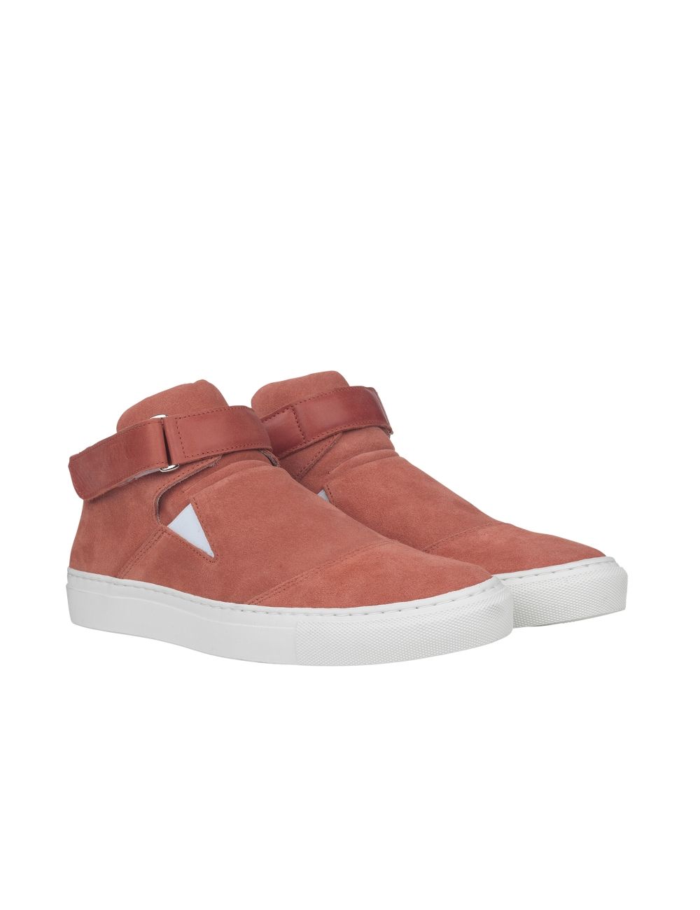 coral sneakers outfit