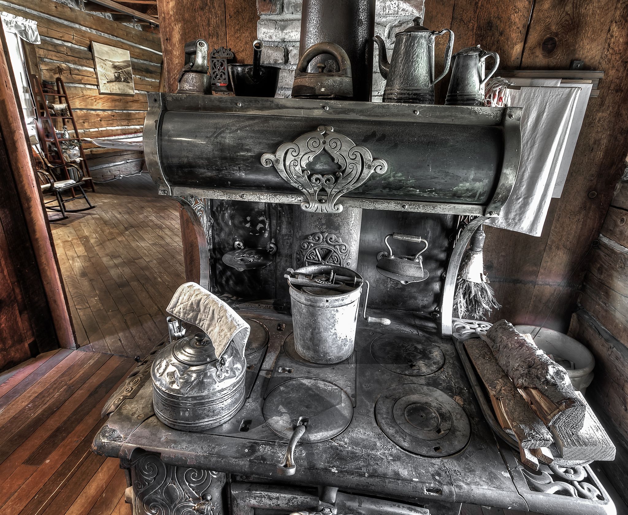 die klassischen kachelofen von castellamonte sind echte blickfanger, multi-purpose wood burning stove. | antique stoves | pinterest, Ideen entwickeln