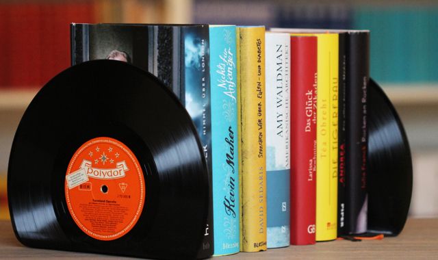 Schallplatten Buchstützen