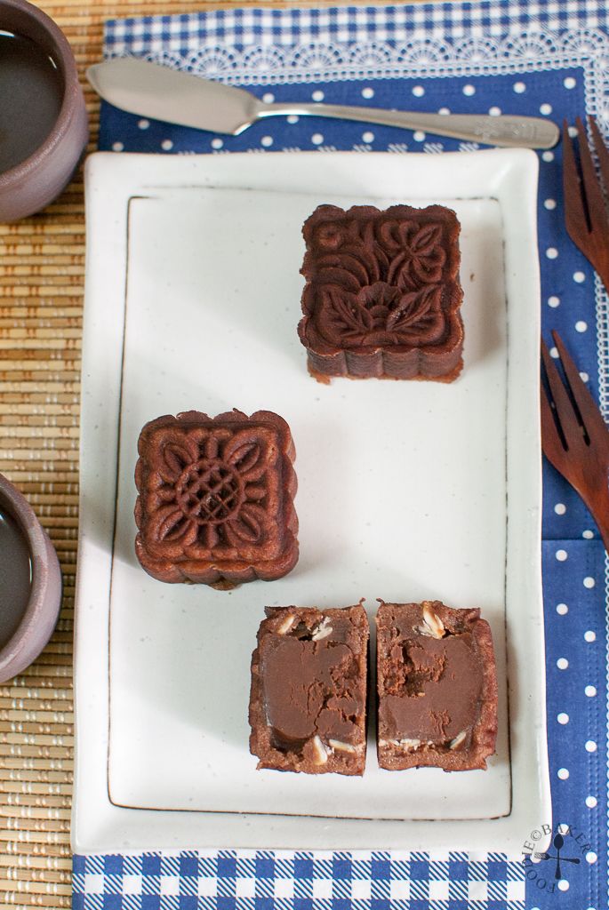 Baileys Chocolate Snow Skin Mooncakes Recipe Chocolate mooncake recipe, Mooncake recipe
