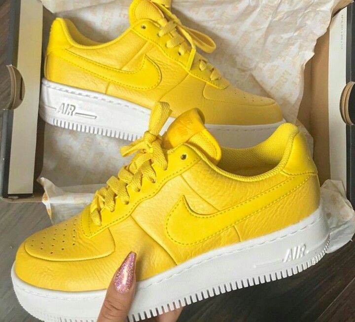 drippy yellow shoes