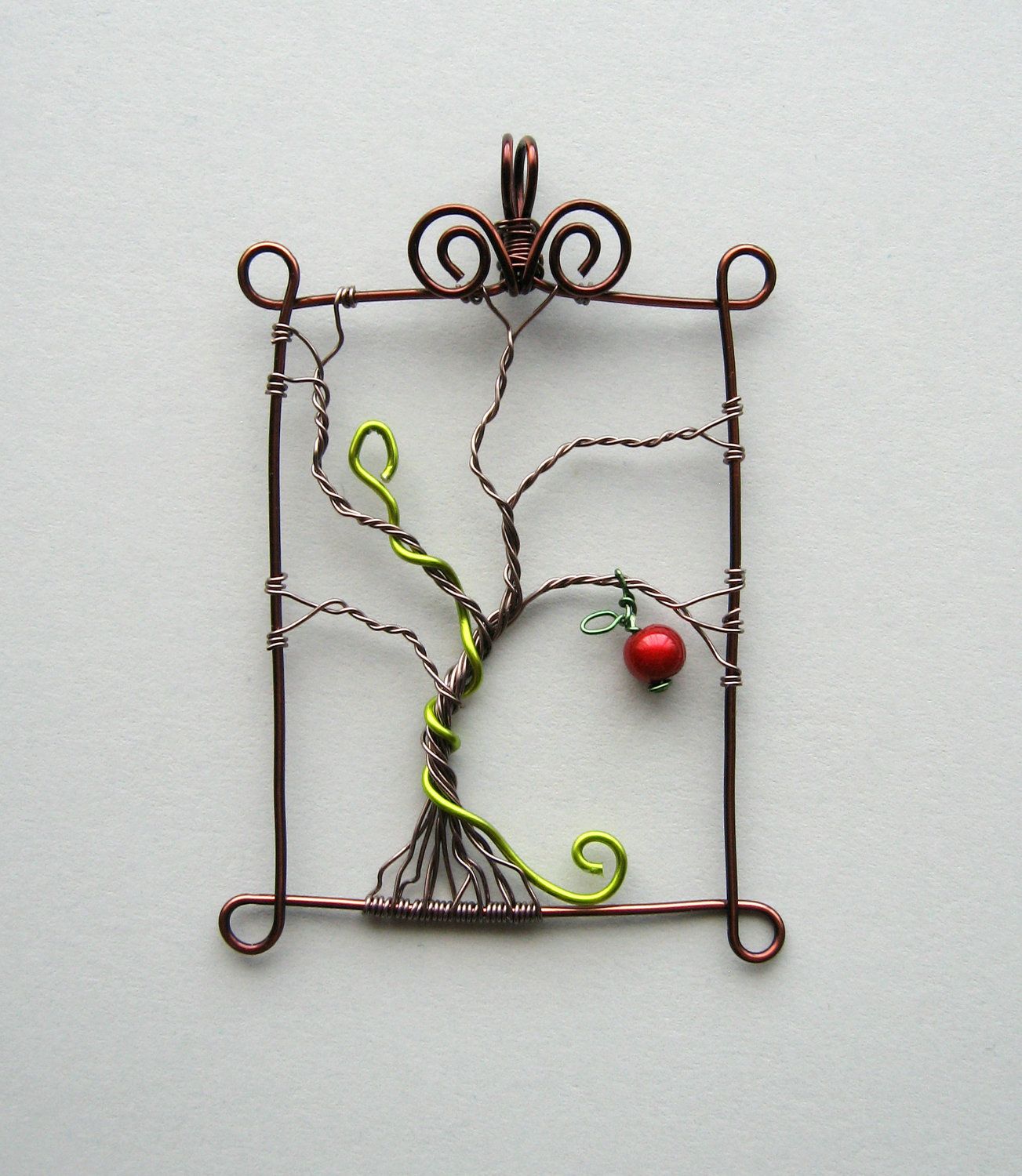Eden Framed Wire Tree Serpent And Apple Pendant Etsy Wire Crafts Jesse Tree Ornaments Beads And Wire