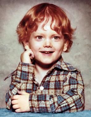 エミネムの生い立ちと現在 家族の死亡 凄さ 家庭環境まとめ Celeby セレビー 海外エンタメ情報まとめサイト エミネムの生い立ちと現在 家族の死亡 凄さ 家庭環境まとめ Celeby セレビー 海外エンタメ情報まとめサイト