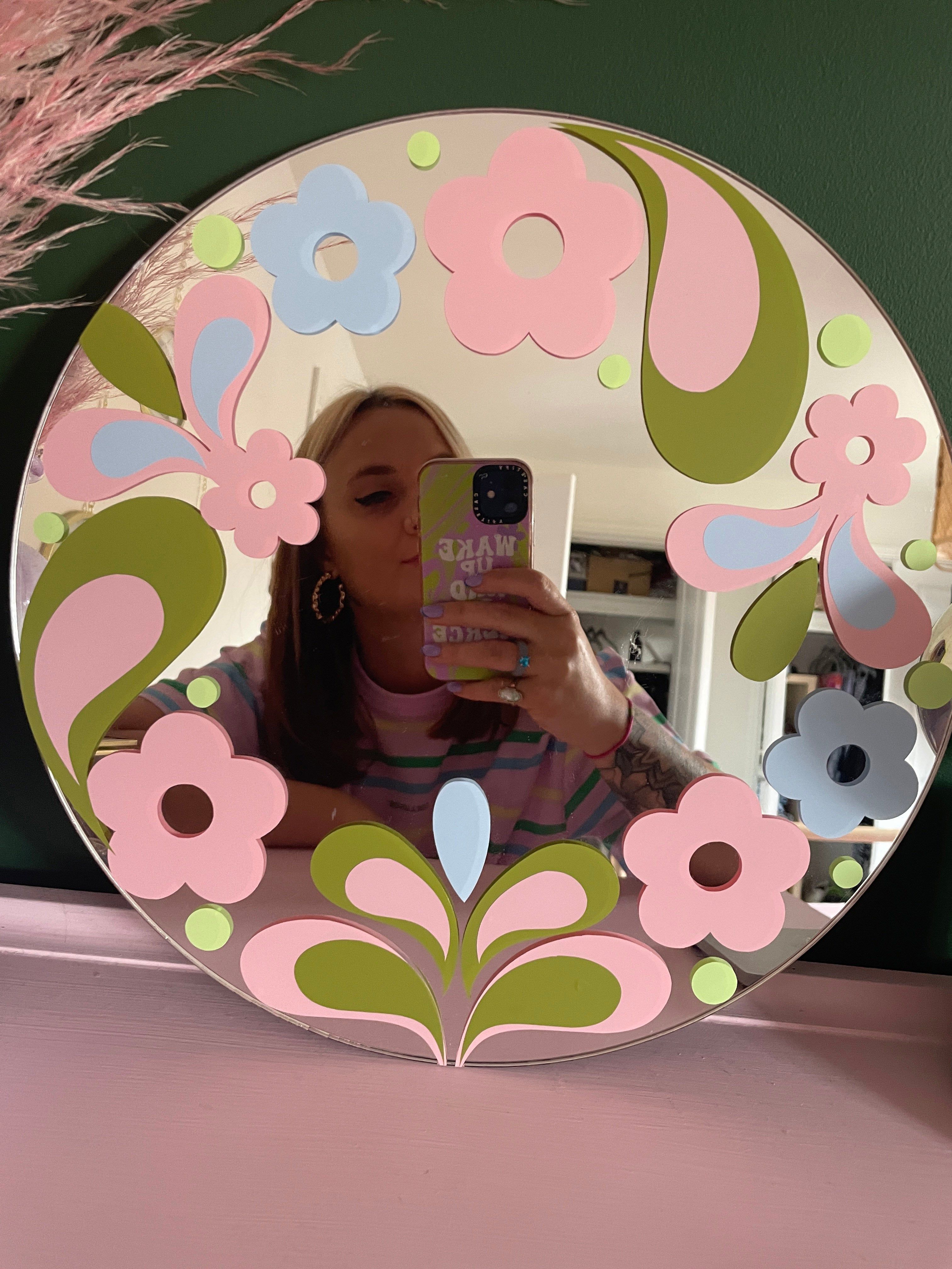 PLEASE NOTE: ALL MIRRORS ARE MADE TO ORDER & WILL BE DISPATCHED 7-14 DAYSThese funky mirrors look amazing on the wall!Each mirror features a digitally designed pattern, which is then cut into sign vinyl, weeded, and applied to the mirror, so they are all handmade...Size: 30cm x 30cmAcrylic mirrorEach mirror comes with official COMMAND strips for the perfect hanging. Great for renters, students & no more holes in walls!Packaged in a box for safe delivery Funky Mirrors, Retro Mirror, Cool Mirrors, Diy Mirror, Retro Wall, Mirror Art, Art Inspiration Drawing, Bedroom Inspiration, Bedroom Inspo