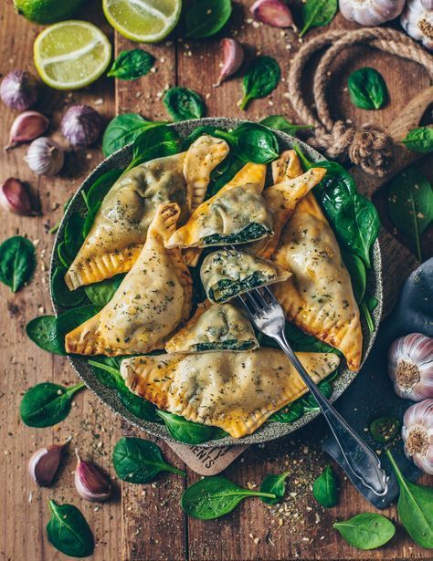 Vegane Teigtaschen mit Spinat und Cashew-Ricotta – Bianca Zapatka | Rezepte Vegane Teigtaschen mit Spinat und Cashew-Ricotta – Bianca Zapatka | Rezepte