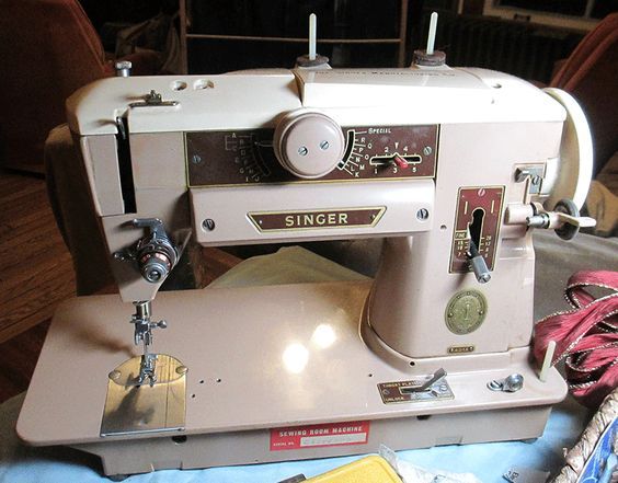 My Sewing Machine Obsession: 1951 Singer 401A repair Sewing Machine
