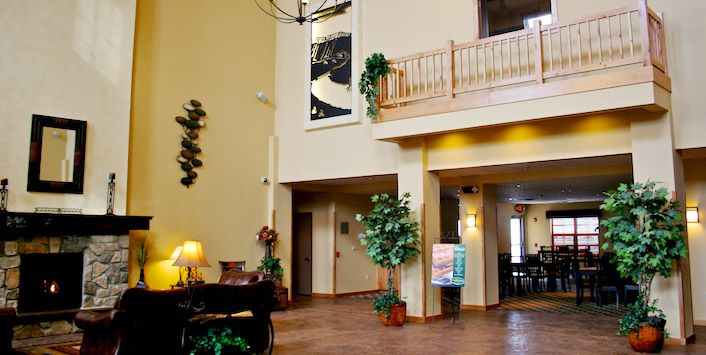 Lobby At Settle Inn Suites In Fargo Nd Hotel Red Lion Hotel