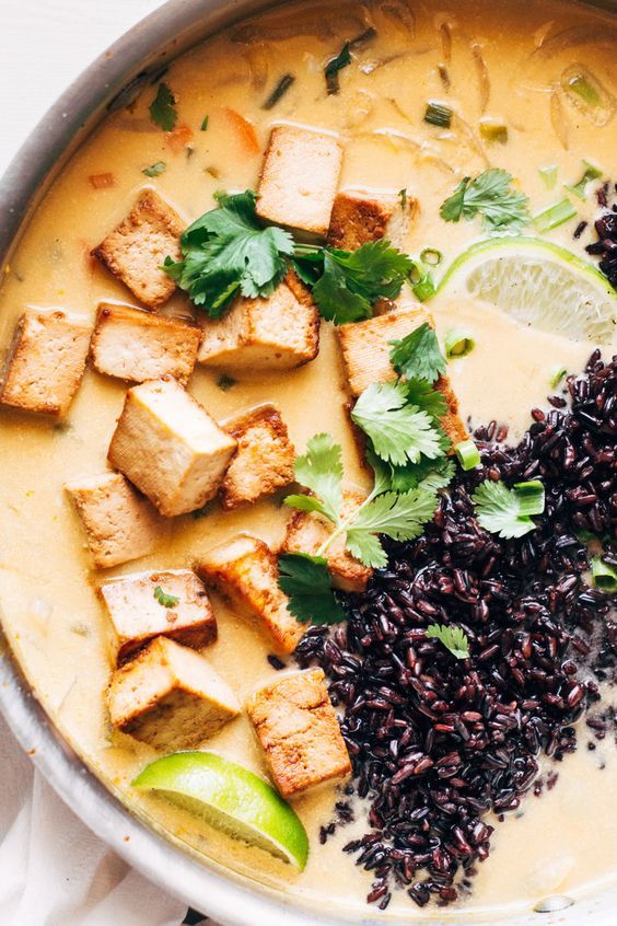 ginger + lemongrass infused thai soup with crispy tofu and wild rice — Sobremesa