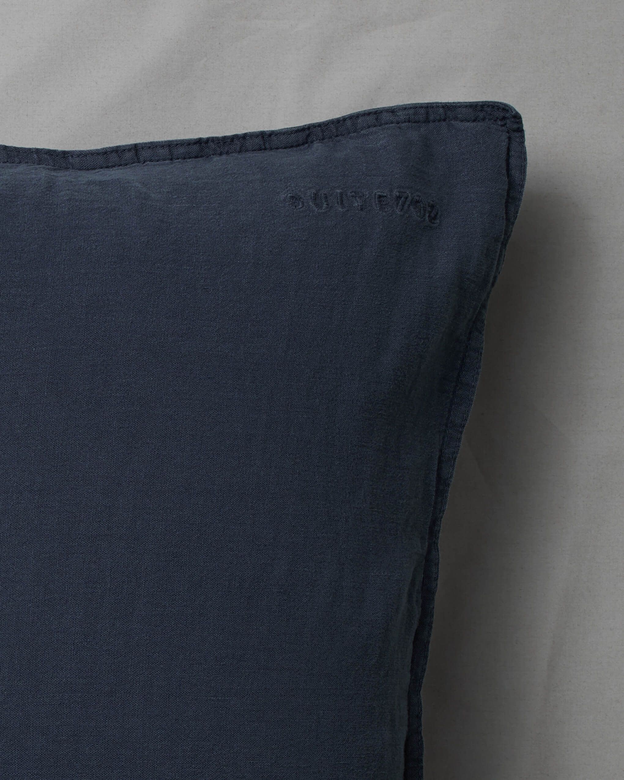Kussensloop Linnen Midnight Blue - SUITE702 Luxury Hotel Room, John Lennon And Yoko, Cotton Plant, Organic Colors, Linen Pillow Cases, Luxury Bedding, Midnight Blue, Organic Cotton, Products
