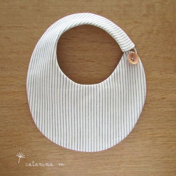 BABY BIB PATTERN Model n.2 Catarina M. by catarinamcrafts #portugal
